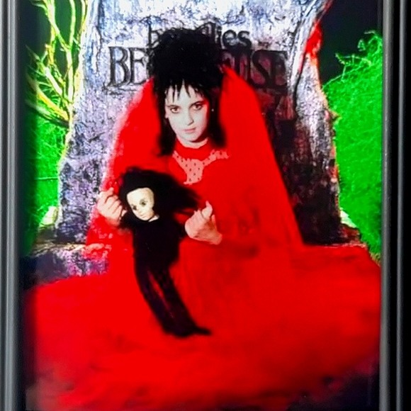 Beetlejuice Lydia Deetz Tim Burton Strange Unsusal - Picture 8 of 8